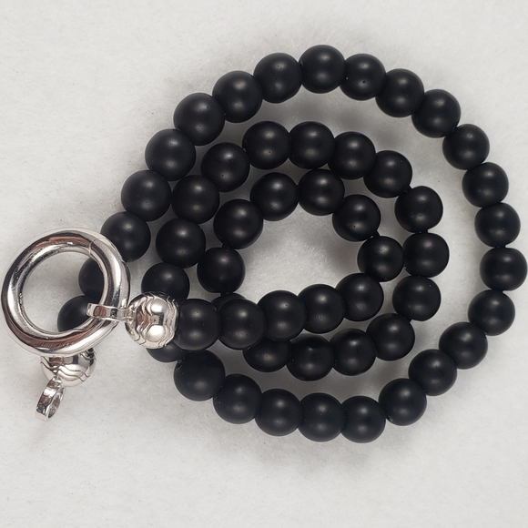 17" Black Seed Necklace - Picture 4 of 6